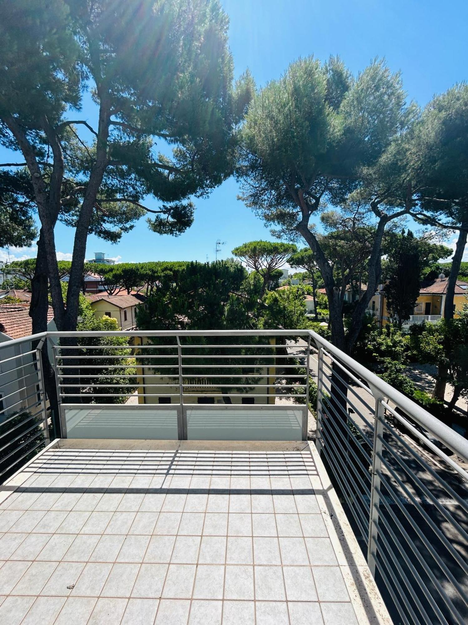Damiano Chiesa Flexrent - Abissinia Lägenhet Riccione Exteriör bild