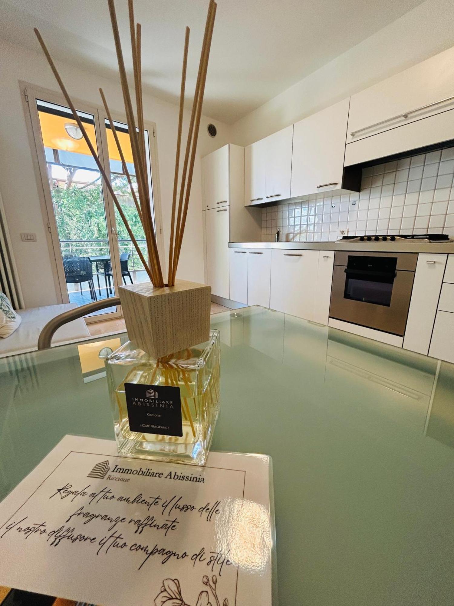 Damiano Chiesa Flexrent - Abissinia Lägenhet Riccione Exteriör bild